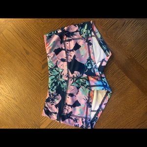 FLEO, Womens XS, Low Rise Contour, Single Lined, Excellent Used condition